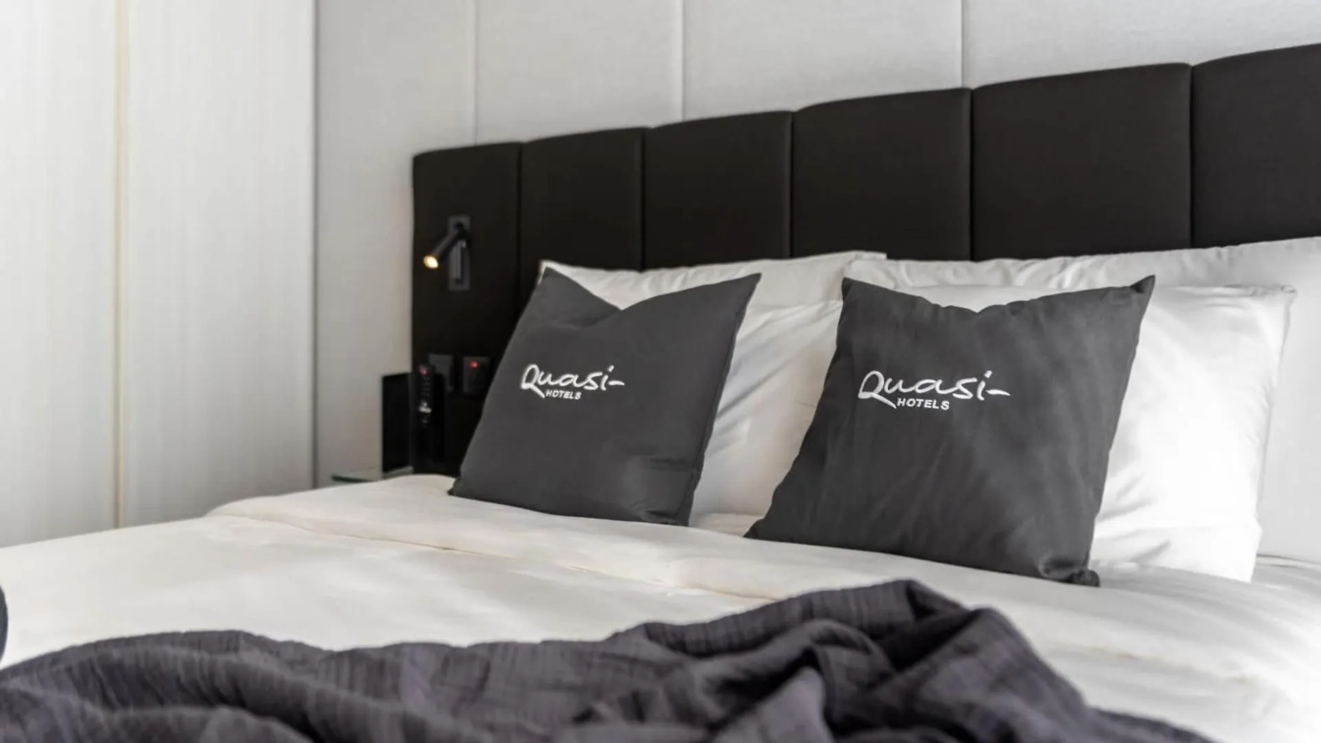 Apartment Quasi-Hotels Zada 1Br Elegance In Business Bay Dubai United Arab Emirates